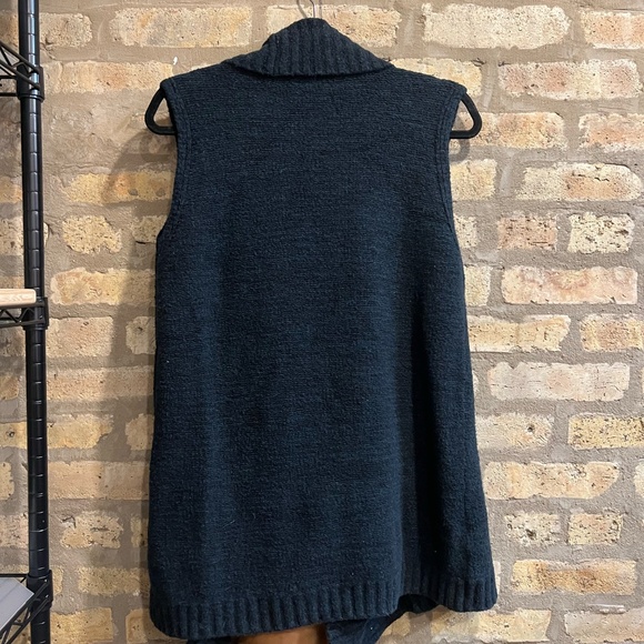 Cozy & Chic Open Front Sweater Vest - LOFT (Size Medium) - Picture 4 of 4